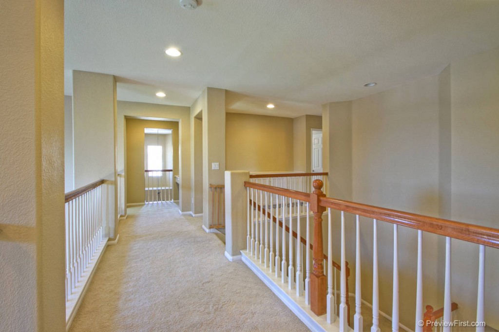 25_6966379_53095-125