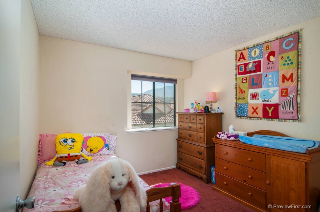 27_7325657_56235-127